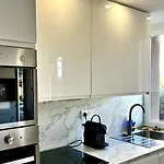 Apartament Avec Jardin - Front De St Laurent-du-var *