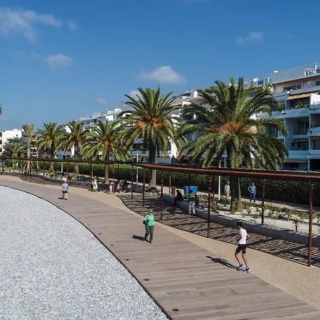 Appartement Avec Jardin - Front De St Laurent-du-var