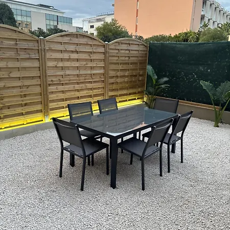 Avec Jardin - Front De St Laurent-du-var Appartement
