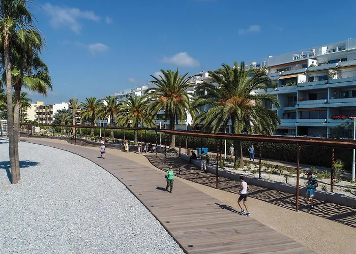 Lägenhet Avec Jardin - Front De St Laurent-du-var