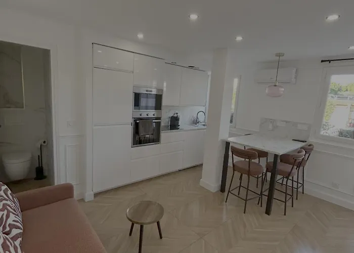 Avec Jardin - Front De St Laurent-du-var Appartement
